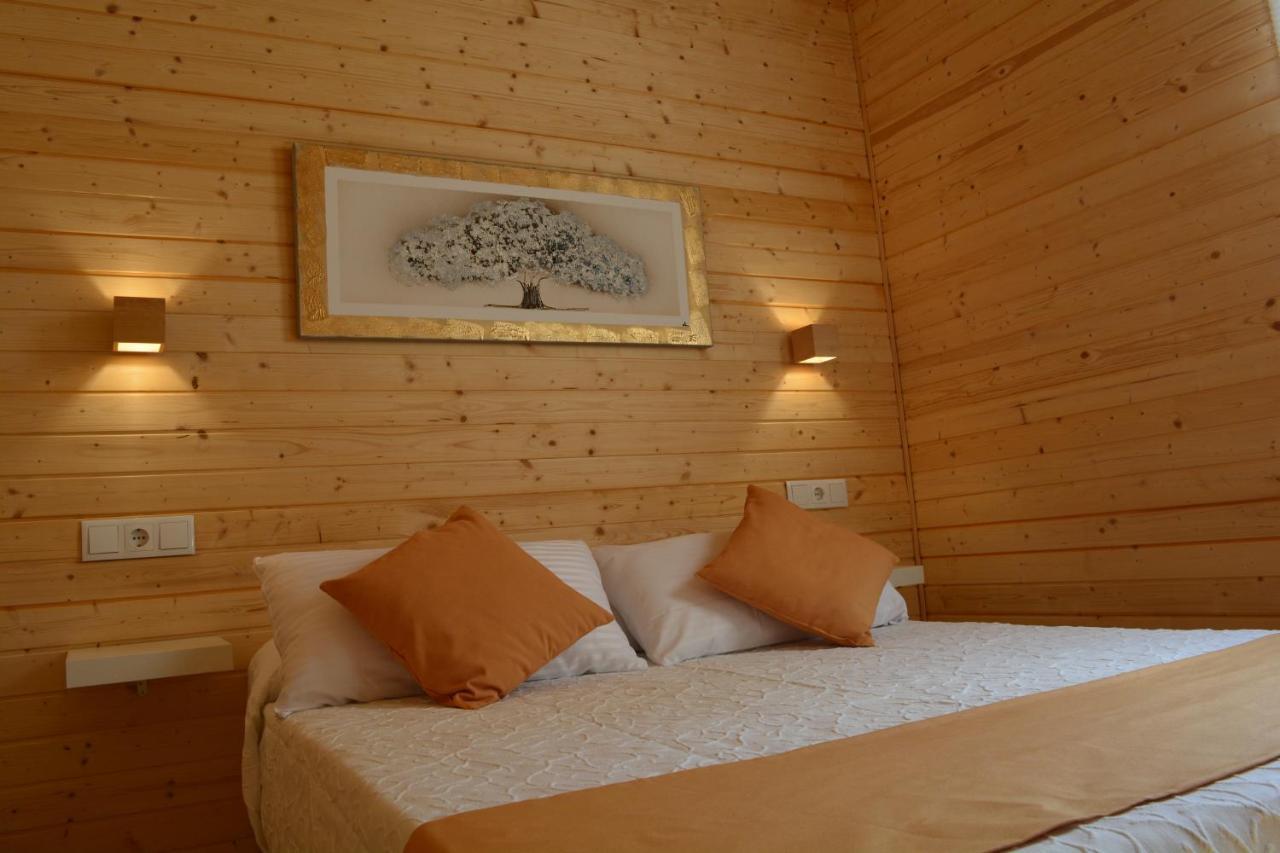 Cabanas Compostela - Cabana A Carballeira Сантяго де Компостела Екстериор снимка